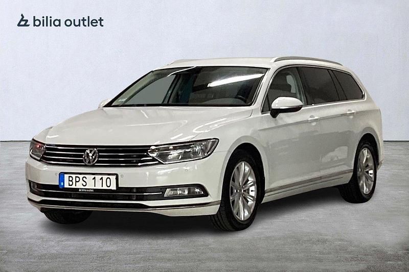 Vit Begagnad 2018 VW Passat GT Kombi | 229 900 kr (Marknadspris) - Bild 1/3