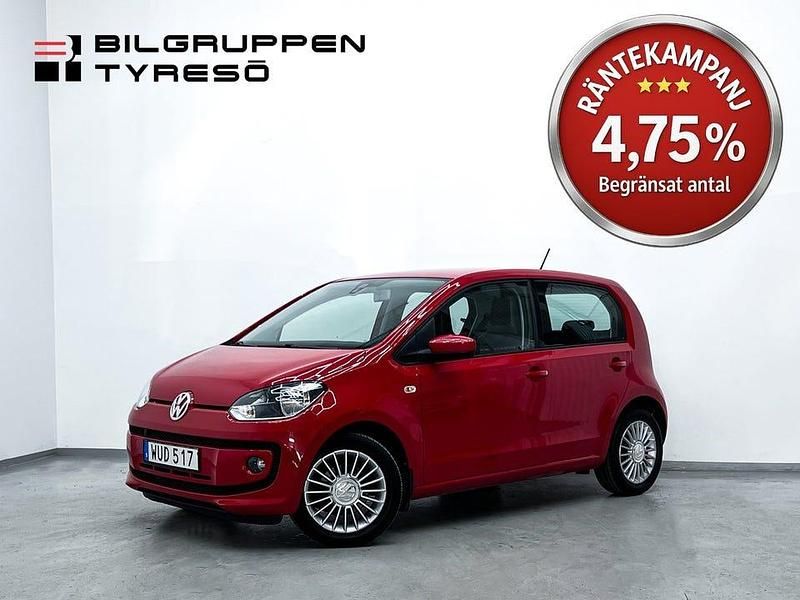 Röd Begagnad 2015 VW up! high up! Halvkombi | 59 900 kr (Marknadspris) - Bild 1/4