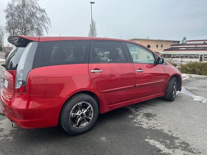 Begagnad Mitsubishi Grandis 165 HK (121 kW) 2006 Minibuss