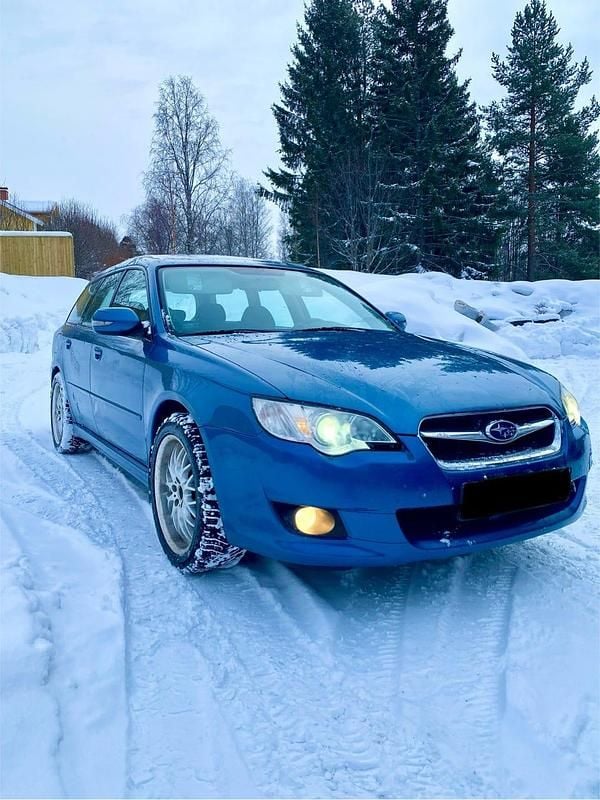 Begagnad Subaru Legacy 165 HK (121 kW) 2008 Kombi