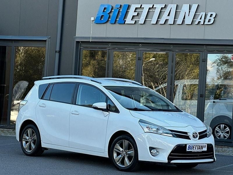 Vit Begagnad 2014 Toyota Verso Edition Minibuss | 139 900 kr (Bra pris) - Bild 1/4
