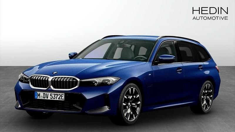 Begagnad BMW 330e Comfort Edition 293 HK (215 kW) 2025 Vit (mineral white) Kombi