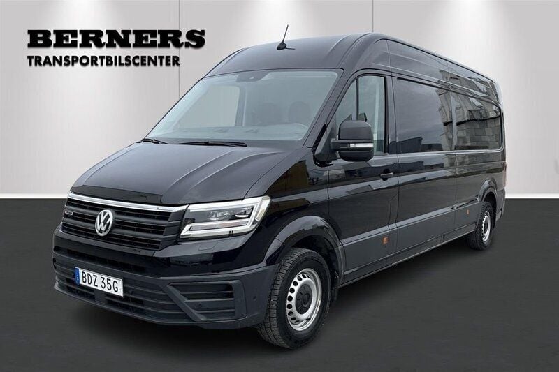 Svart Begagnad 2021 VW Crafter Van | 489 900 kr (Lite dyr) - Bild 1/4