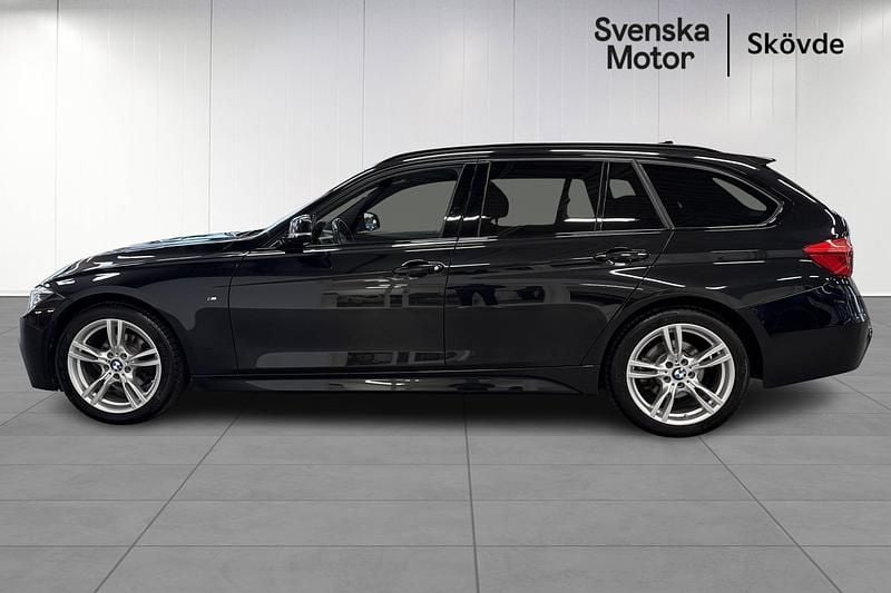 Begagnad BMW 320 M Sport 186 HK (136 kW) 2019 Svart Kombi