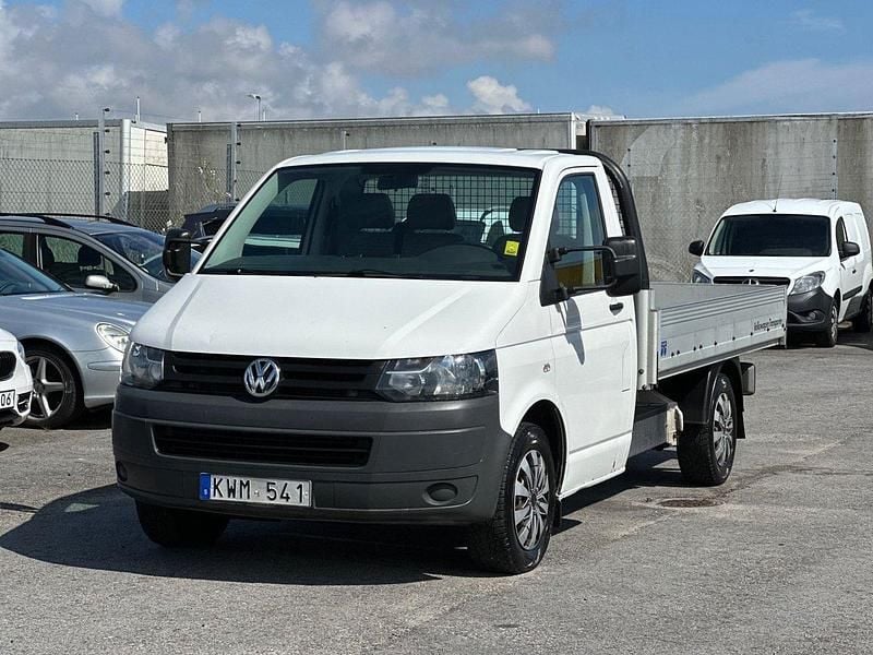 Vit Begagnad 2011 VW T5 Van | 84 900 kr (Marknadspris) - Bild 1/4
