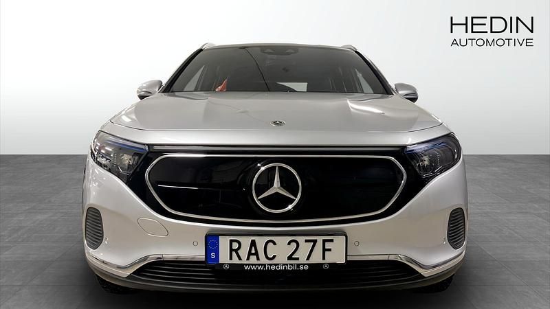 Begagnad Mercedes EQA250 2022 Svart SUV