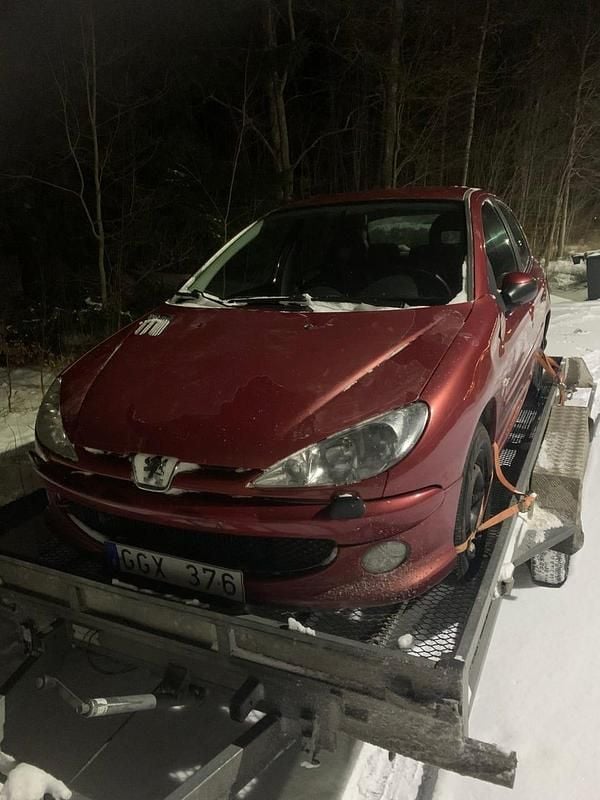 Begagnad 2007 Peugeot 206 Halvkombi | 5 000 kr (Superpris) - Bild 1/4