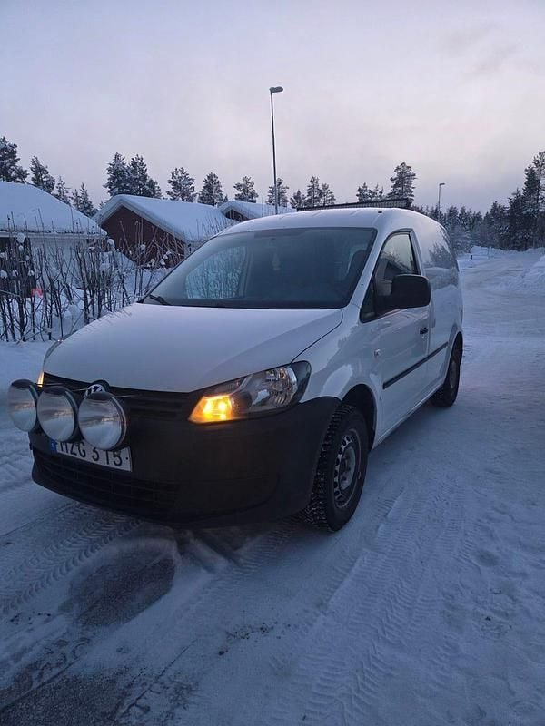 Begagnad VW Caddy 75 HK (55 kW) 2013 Minibuss
