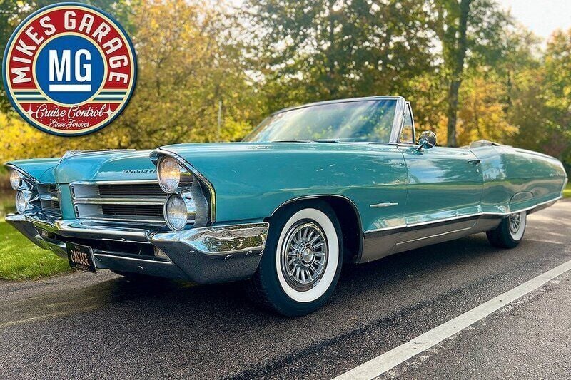 Begagnad Pontiac Bonneville 333 HK (244 kW) 1965 Reef turquois metallic Sedan