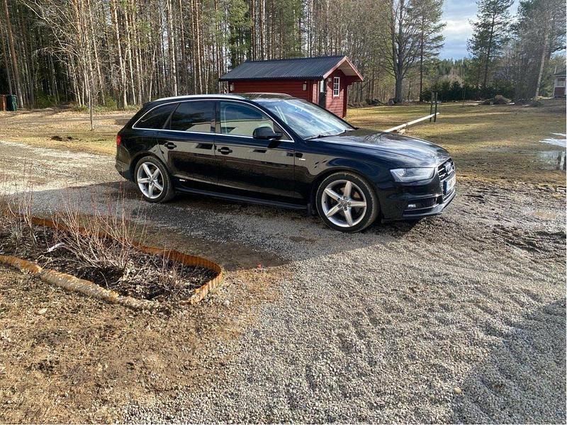 Svart Begagnad 2015 Audi A4 Sport Kombi | 129 000 kr (Marknadspris) - Bild 1/4