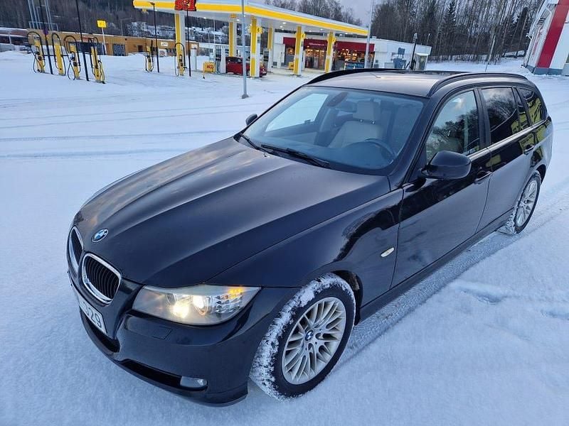 Begagnad 2011 BMW 320 Kombi | 72 000 kr (Marknadspris) - Bild 1/4