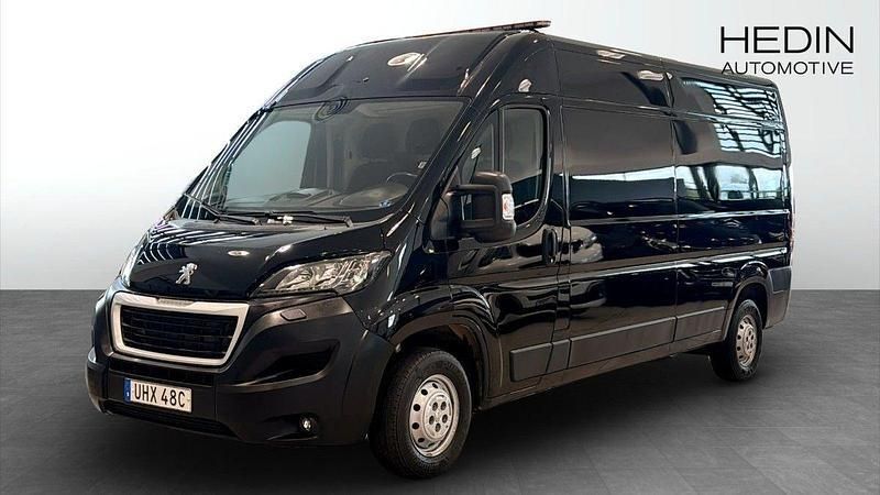 Svart (black) Begagnad 2021 Peugeot Boxer Van | 270 000 kr (Marknadspris) - Bild 1/4