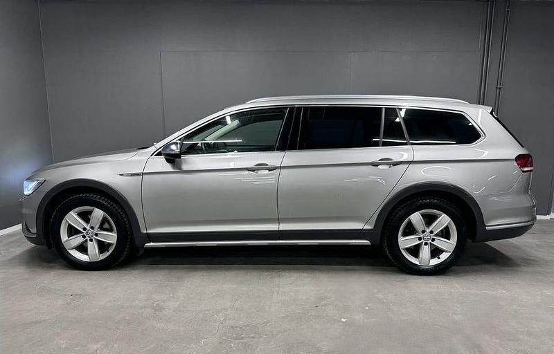 Begagnad VW Passat Alltrack 190 HK (139 kW) 2017 Silver Kombi