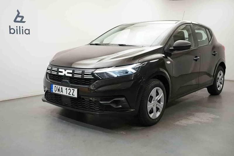 Svart Begagnad 2023 Dacia Sandero Halvkombi | 129 900 kr (Superpris) - Bild 1/1