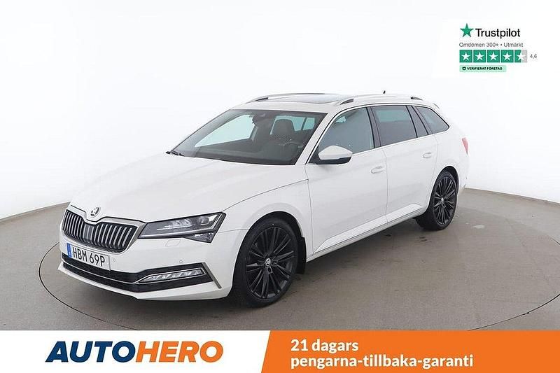 Vit Begagnad 2021 Skoda Superb Business Line Kombi | 285 000 kr (Bra pris) - Bild 1/4