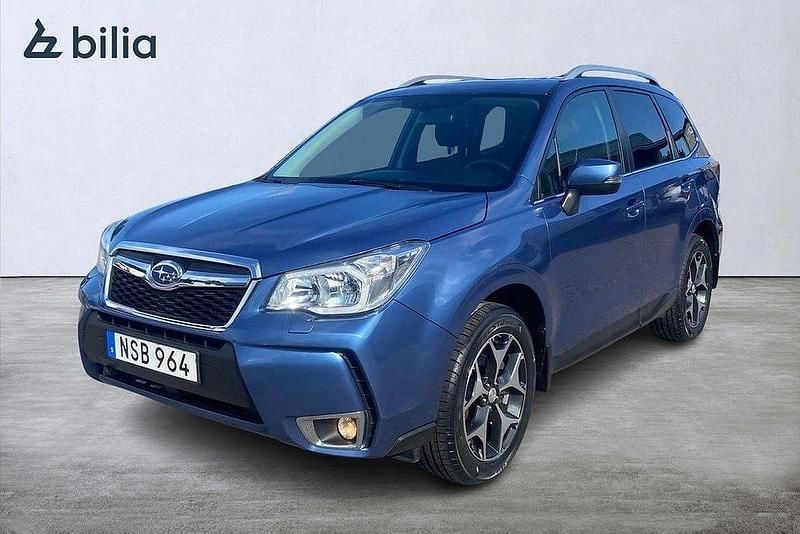 Blå Begagnad 2014 Subaru Forester SUV | 154 900 kr (Marknadspris) - Bild 1/4