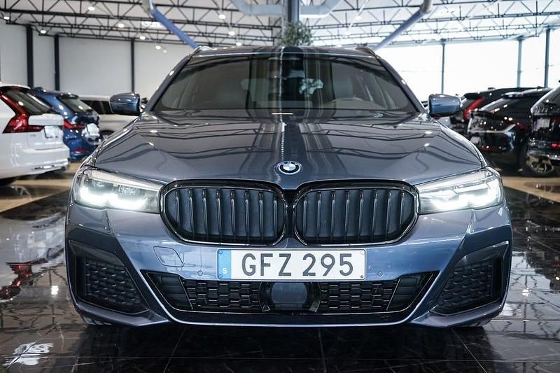 Begagnad BMW 530 M Sport 292 HK (214 kW) 2023 Blå Kombi