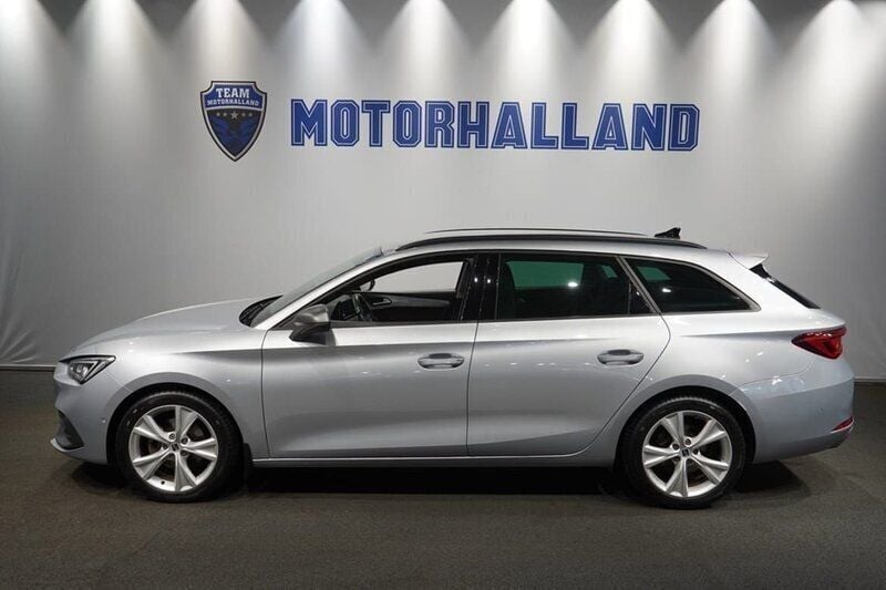 Silver Begagnad 2022 Seat Leon Kombi | 269 900 kr (Dyr) - Bild 1/4