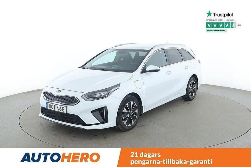 Vit Begagnad 2021 Kia Ceed Sportswagon Advance Kombi | 214 000 kr (Bra pris) - Bild 1/4