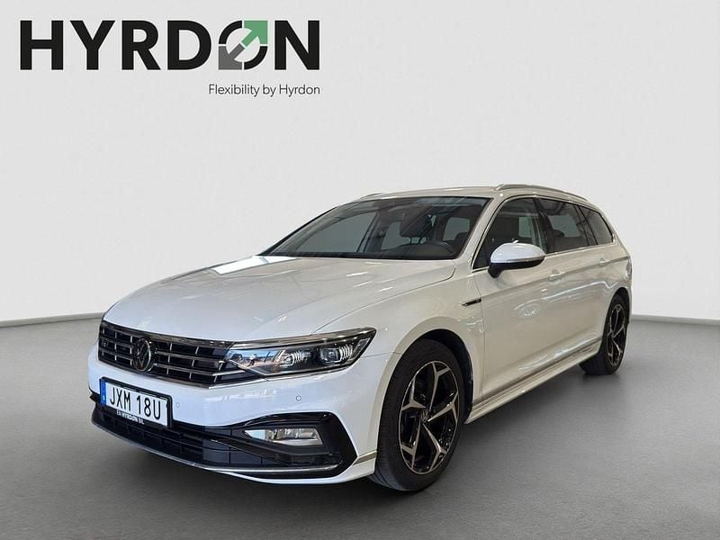 Vit Begagnad 2022 VW Passat GT Kombi | 369 000 kr (Lite dyr) - Bild 1/4