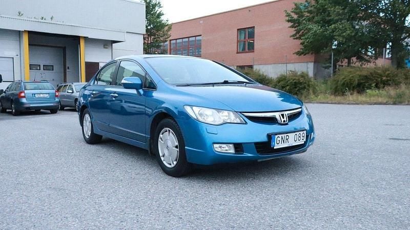 Blå Begagnad 2008 Honda Civic Hybrid Sedan | 79 700 kr (Lite dyr) - Bild 1/4