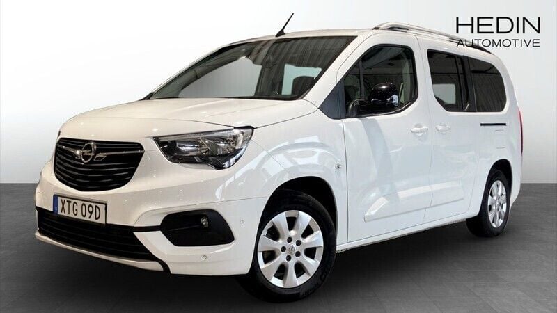 Vit (white) Begagnad 2022 Opel Combo-e Life Kombi | 349 900 kr - Bild 1/4