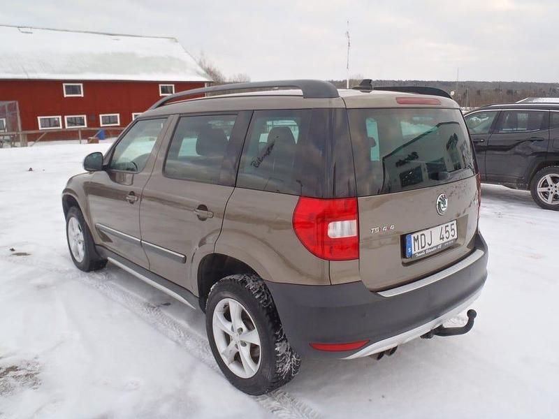Begagnad Skoda Yeti Experience 160 HK (117 kW) 2011 Brun SUV
