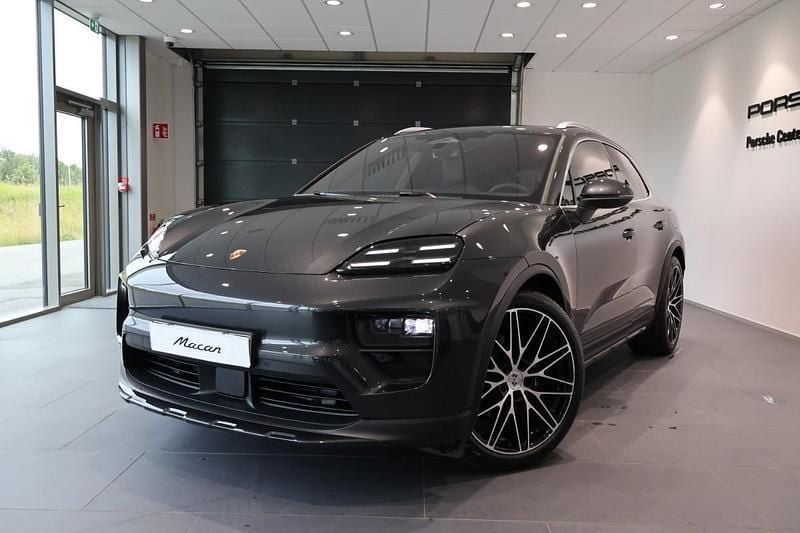 Grå Ny 2025 Porsche Macan SUV | 1 131 200 kr (Marknadspris) - Bild 1/4
