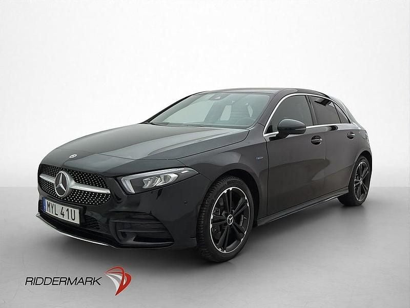 Begagnad Mercedes A250 AMG 160 HK (117 kW) 2021 Svart Halvkombi