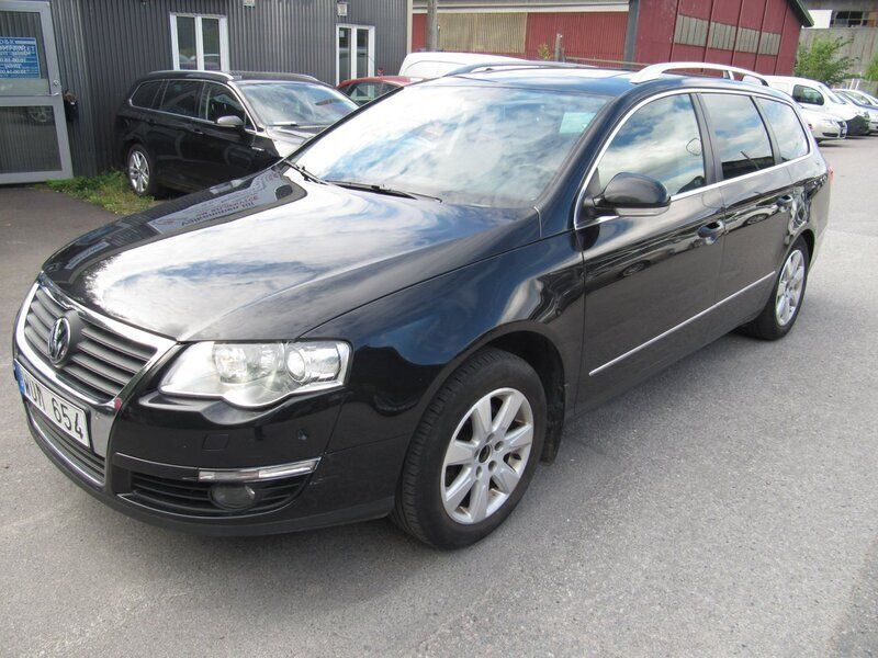 Svart Begagnad 2009 VW Passat Kombi | 44 500 kr (Marknadspris) - Bild 1/4