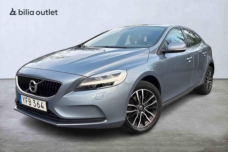 Blå Begagnad 2017 Volvo V40 Kombi | 129 900 kr (Marknadspris) - Bild 1/1