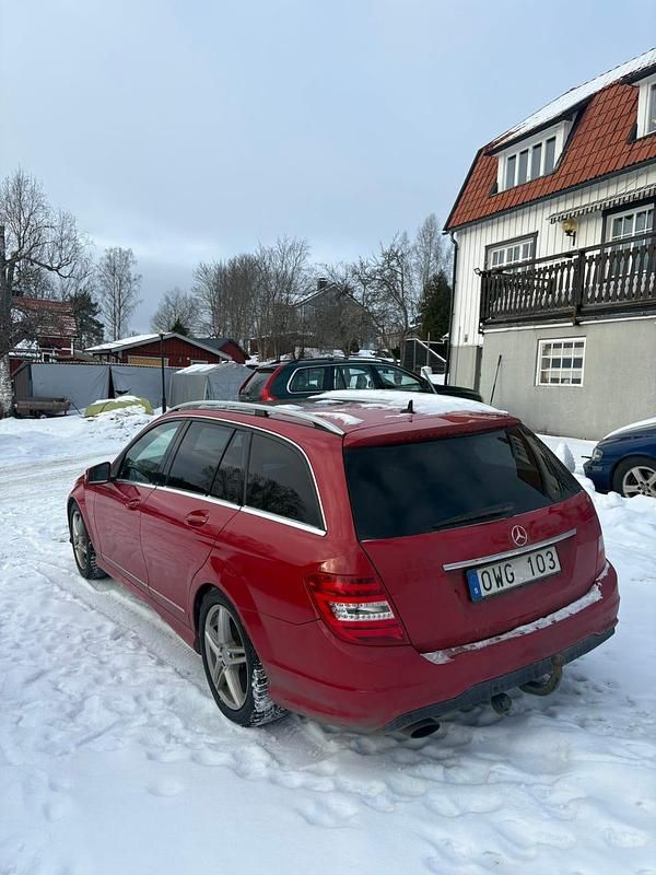 Begagnad Mercedes C180 156 HK (114 kW) 2012