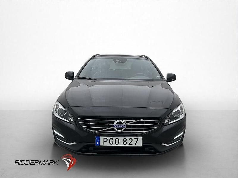 Begagnad Volvo V60 Momentum 231 HK (169 kW) 2017 Svart Kombi
