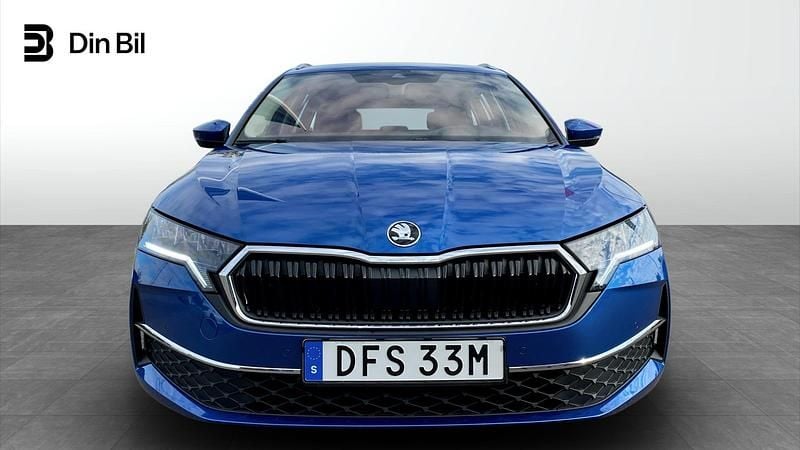 Begagnad Skoda Octavia Selection 116 HK (85 kW) 2024 Blå Kombi