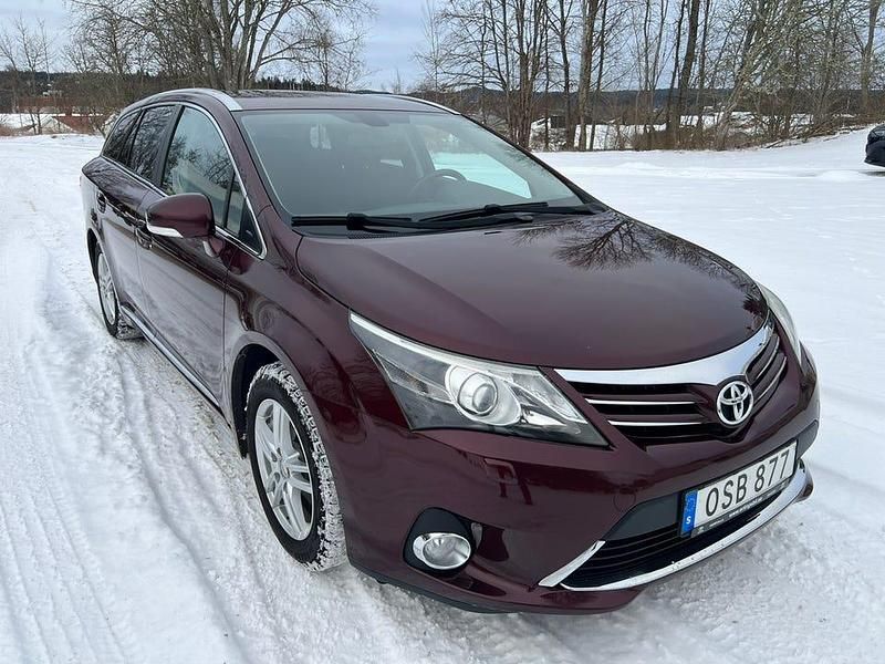 Begagnad Toyota Avensis 147 HK (108 kW) 2014 Kombi