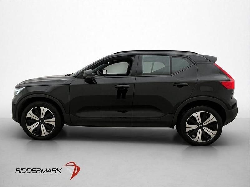 Begagnad Volvo XC40 Plus 185 kW (252 HK) 2022 Svart SUV