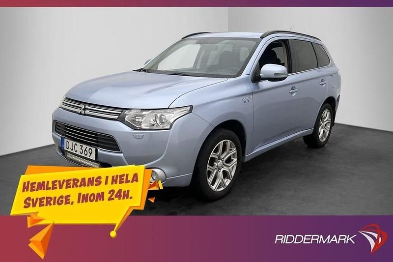 Begagnad Mitsubishi Outlander 203 HK (149 kW) 2014 Lblå SUV
