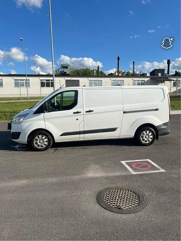 Vit Begagnad 2017 Ford Transit Custom | 108 500 kr (Lite dyr) - Bild 1/4