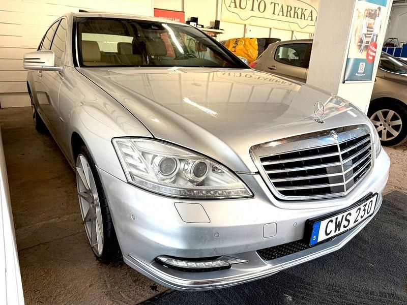 Begagnad Mercedes S350 235 HK (172 kW) 2009 Silver Sedan