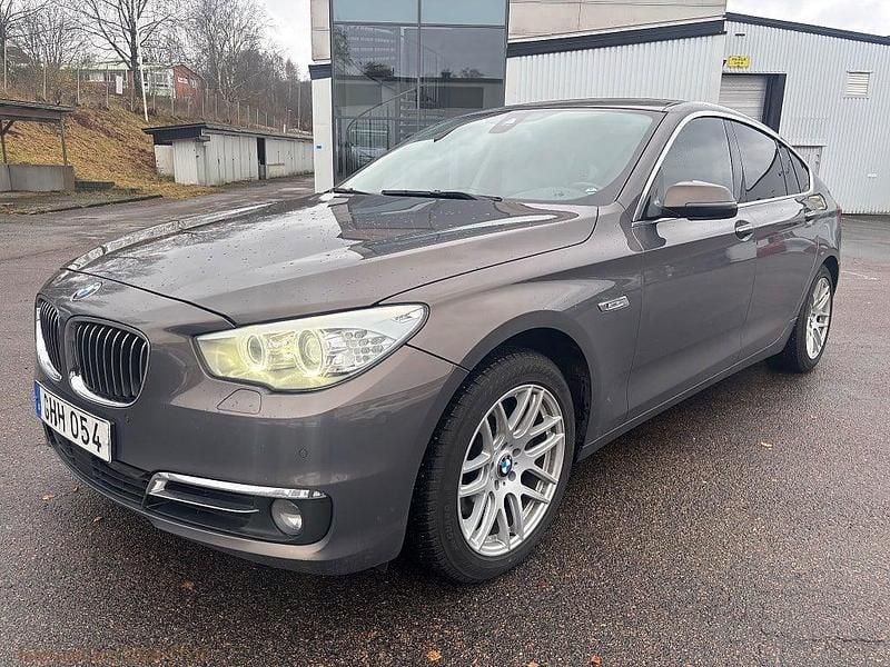 Begagnad BMW 530 Gran Turismo 258 HK (189 kW) 2014 Ljusbrun Halvkombi