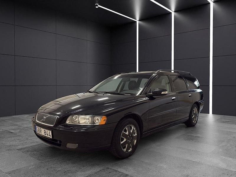 Svart Begagnad 2007 Volvo V70 Kinetic Kombi | 44 900 kr (Lite dyr) - Bild 1/4