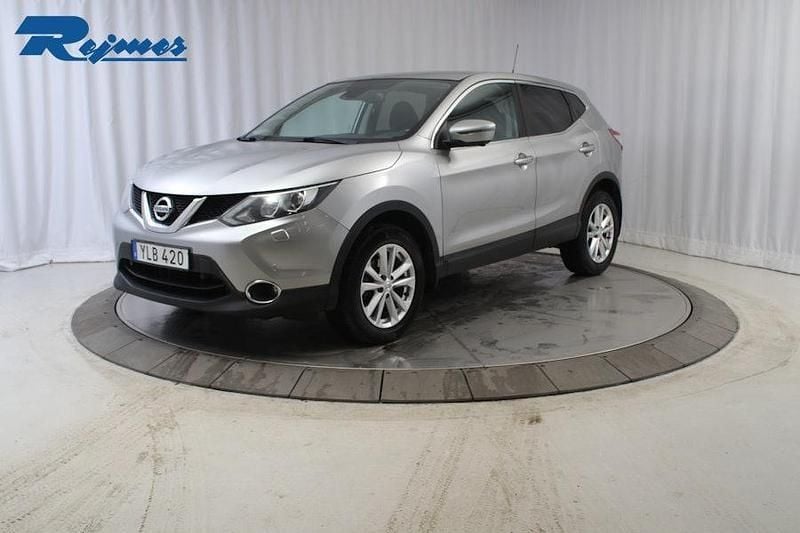 Silver Begagnad 2017 Nissan Qashqai SUV | 99 800 kr (Bra pris) - Bild 1/4