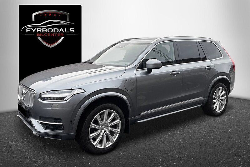 Grå Begagnad 2017 Volvo XC90 Inscription SUV | 419 000 kr (Marknadspris) - Bild 1/2