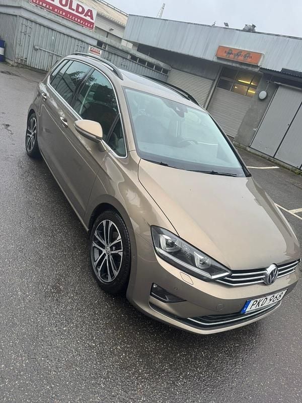 Begagnad 2017 VW Golf VII Halvkombi | 134 900 kr (Bra pris) - Bild 1/4