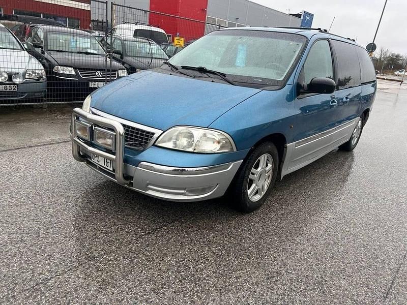 Begagnad Ford Windstar 203 HK (149 kW) 2003 Mörkblå Minibuss