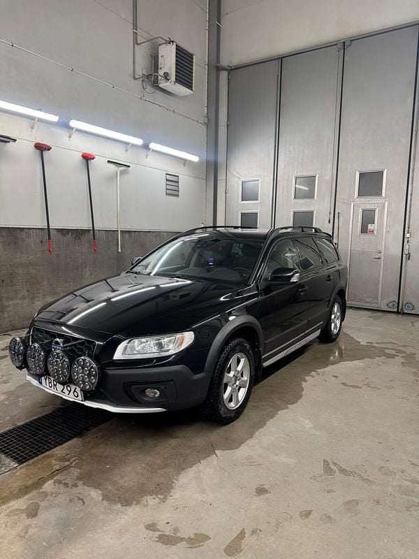 Begagnad 2016 Volvo XC70 Kombi | 159 000 kr (Marknadspris) - Bild 1/4