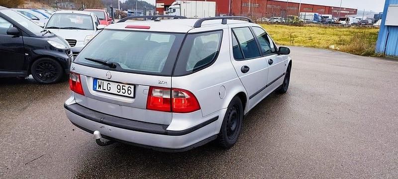Begagnad Saab 9-5 Linear 150 HK (110 kW) 2005 Grå Kombi