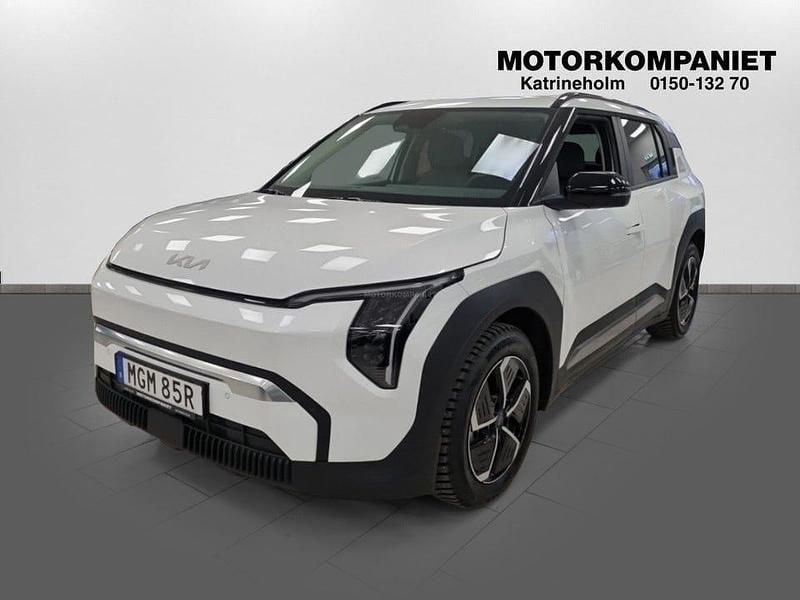 Vit Begagnad 2025 Kia EV3 Plus SUV | 459 900 kr (Bra pris) - Bild 1/4
