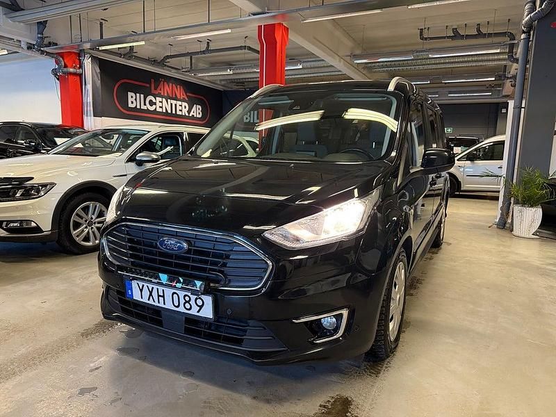 Begagnad Ford Tourneo 120 HK (88 kW) 2018 Svart Minibuss