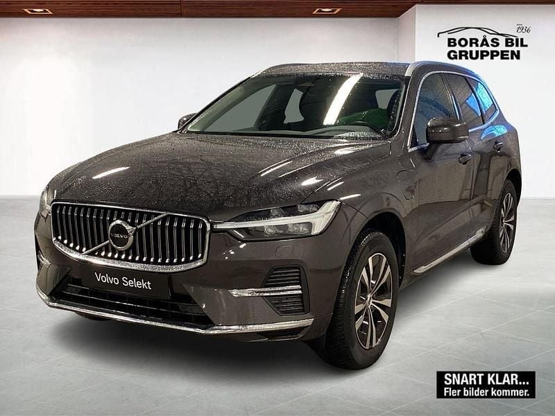 Grå Begagnad 2023 Volvo XC60 Core SUV | 389 000 kr (Superpris) - Bild 1/3